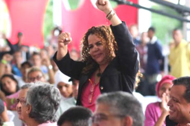 ¡SANGRA POR LA HERIDA! Iris Varela dice estar muy contenta de que los «imbéciles gringos» la sancionaran