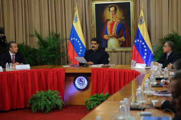 ¡QUÉ SHOW! Por un pelón de transmisión, el país notó que la cadena de Maduro era grabada (+Video)