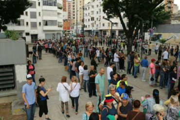 ¡FULL DE GENTE! Así se encuentra el punto soberano en Parque Carabobo (Masiva asistencia)