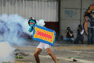 ¡MÍRELOS! Los 6 momentos más candentes de las protestas de oposición en 2017 (+Fotos +Videos)