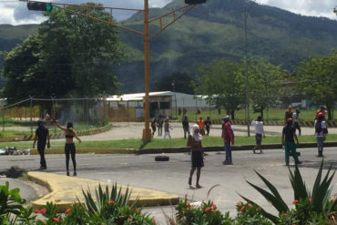 ¡HORA CERO ACTIVADA! Reprimen protestas en Naguanagua: reportan varios heridos