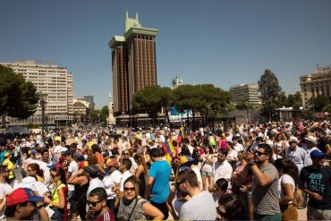 ¡PARTICIPACIÓN HISTÓRICA! Miles de venezolanos en el exterior votan en la consulta popular #16Jul