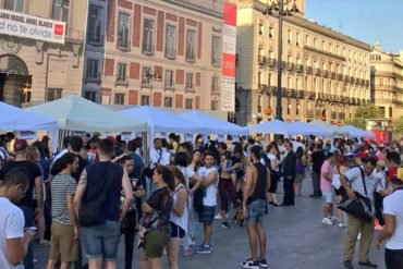 ¡COLAS IMPRESIONANTES! Miles de venezolanos en España salieron este #16Jul a decir «Sí» por la democracia