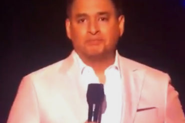 ¡DURO MOMENTO! A Daniel Sarcos se le quiebra la voz en Premios Tu Mundo al hablar de Venezuela (+Video)