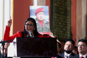 ¡AMENAZANTE! Delcy Rodríguez: A los que hacen guerra psicológica al pueblo les llegará la justicia