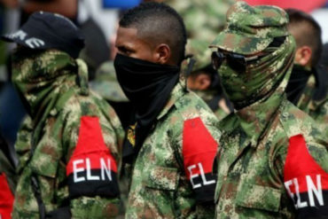 ¡BIEN BONITO! ELN distribuye cajas CLAP en las fronteras con autorización de Maduro (son desviadas desde Táchira, Apure y Zulia)