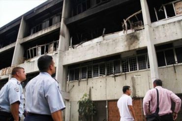 ¡QUÉ HORROR! Murió aplastado por un ascensor cuando intentaba robar las guayas