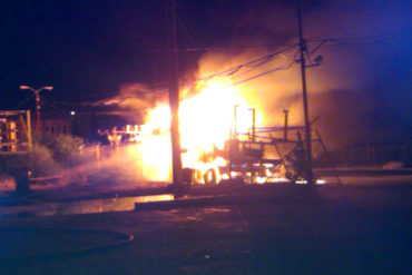 ¡ATENCIÓN!  Reportaron fuerte incendio en termoeléctrica Ramón Laguna en Maracaibo
