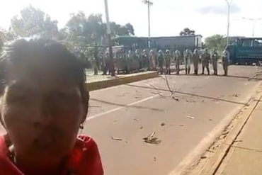 ¡VEA! Familiares de reclusos (40% masacrados) en cárcel de Amazonas fueron maltratados y arrastrados por la GNB (+Video)