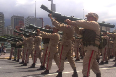 ¡PURO SHOW! Así fue el ejercicio cívico militar en la avenida Bolívar con la Milicia Bolivariana y la PNB   (+Fotos +Video)