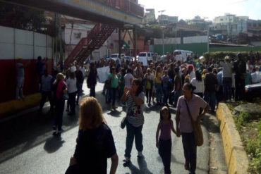 ¡ÚLTIMA HORA! GNB reprimió con lacrimógenas a manifestantes que protestaban en la Panamericana