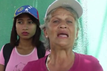 ¡GRAVE! La «abuela» de la resistencia denuncia que ha sido perseguida, amenazada y que Polichacao la golpeó (Video)