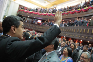 ¡LO ÚLTIMO! La amenaza de Maduro a gobernadores electos: Tienen que subordinarse a la ANC, si no, serán destituidos