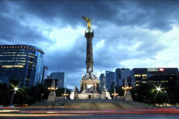 ¡IMPACTANTE! El Ángel de la Independencia en México se sacudió durante el terremoto (+Video)