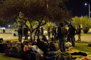 ¡GRAVÍSIMO! Venezolanos denuncian desalojo de terminal de autobuses en Bogotá (+Fotos+indignación)