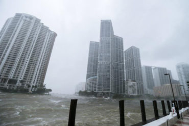 ¡EN ALERTA! Huracán Irma se cobra las tres primeras víctimas mortales en Florida