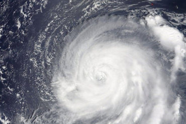 ¡ATENTOS! Tormenta Dorian mantiene su fuerza en avance hacia el Caribe, alertó el Centro Nacional de Huracanes