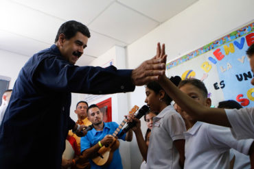 Maduro promulga la Ley de Participación Estudiantil en Venezuela