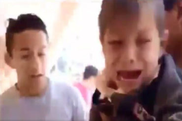 ¡VEAN! Dramático rescate de dos niños atrapados en ruinas tras terremoto en México (+Video)