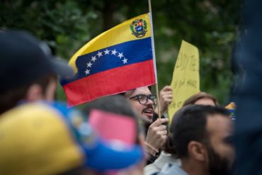 ¡SÉPANLO! Venezuela Awareness alarmada por el aumento de peticiones de asilo en EEUU