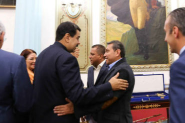 ¡ECHANDO LEÑA AL FUEGO! Maduro dio detalles de la reunión que sostuvo con 3 gobernadores de AD