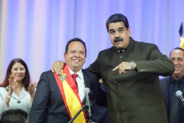 ¡TIPO MAITE DELGADO! Maduro desfila «liqui-liquis» en la juramentación de gobernadores chavistas