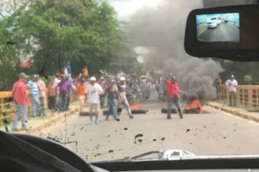¡URGENTE! Candidato de la MUD en Apure fue atacado con piedras y herido por oficialistas (+Fotos +Video)