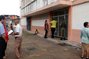 ¡ABUSO! Impidieron ingreso de testigos de la MUD en centro electoral de Bolívar