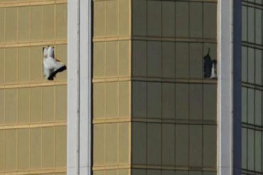 ¡SE LO CONTAMOS! El impactante relato del huésped del hotel que dormía a metros del autor de la masacre en Las Vegas