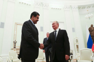 ¡OÍDO AL TAMBOR! Los 10 mensajes ocultos que enviaría Putin al mundo al recibir por todo lo alto a Maduro en Rusia, según ALnavío