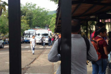 ¡URGENTE! Estudiantes del IUT Táchira secuestraron 7 autobuses: Exigen que se respete el ticket estudiantil (+Foto)