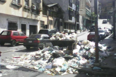 ¡ATENTOS! La amenaza que los vecinos de Catia le hacen al gobierno si no recogen la basura