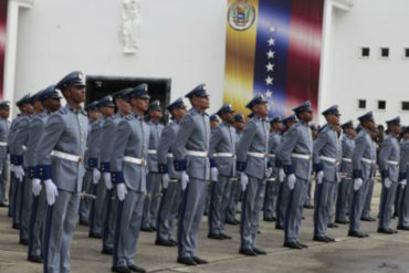 ¡LO QUE FALTABA! Cadetes de la Academia Militar de Medicina servirán a la red de salud pública