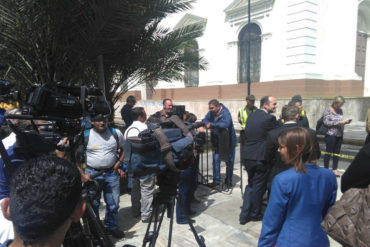 ¡SÉPALO! GNB impidió ingreso de diputados opositores al Palacio Federal Legislativo (aseguran que ANC lo ordenó)
