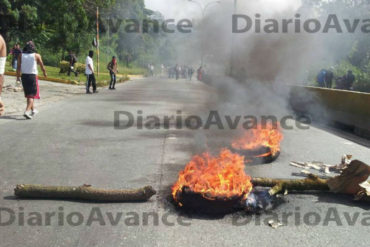 ¡REPORTE! Estudiantes secuestraron unidades de transporte en los Teques