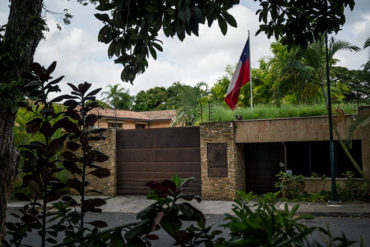 ¡SEPA! Comisión de Bachelet visitó a Roberto Enríquez y Freddy Guevara en la embajada de Chile en Caracas