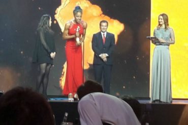 ¡ORGULLO NACIONAL! Yulimar Rojas recibió el premio a la Mejor Atleta Femenina de América