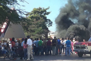 ¡ATENCIÓN! Protestan en Cumaná por escasez de comida, gas y gasolina (tampoco les gustaron los juguetes que dio Maduro +Fotos)