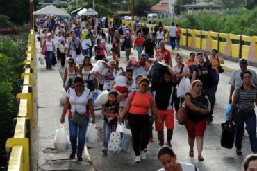 ¡LO ÚLTIMO! Piden a Juan Manuel Santos cerrar la frontera por migración masiva de venezolanos a Arauca