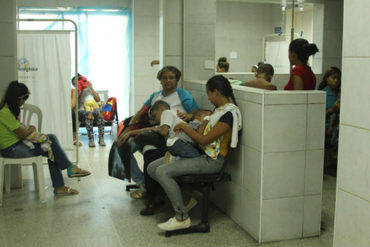 ¡SATURADA! La sala de emergencias del materno de Macuto está «saturada» de niños con infecciones