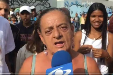 ¡HARTA! Señora estalla contra Maduro: “Dieron una maraquita a los niños, que cuando la sonaron se desbarató” (+Video)