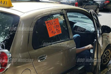 ¡SE LAS INGENIAN! Ante escasez de efectivo algunos taxistas ya tienen punto de venta