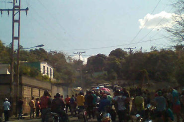 ¡SE ACABÓ EL PAN DE PIQUITO! Protestaron en San Carlos por el precio al que llegó la bolsa de los CLAP