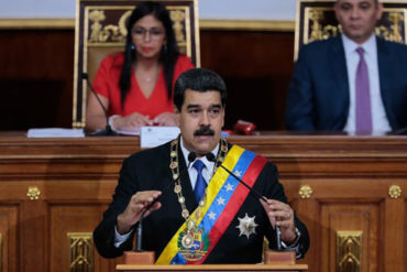 ¡ENTÉRESE! Maduro invita a depositar remesas en banca pública nuevamente