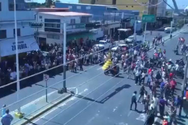 ¡GRAVÍSIMO! Saquearon camión cargado de refrescos en mercado de Anzoátegui: reportan 5 detenidos (+Foto)