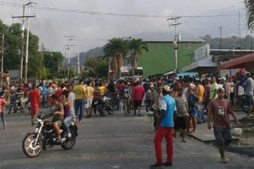 ¡SITUACIÓN INSOSTENIBLE! Saquearon un centro de acopio en Tucani, estado Mérida (había gran cantidad de alimentos)