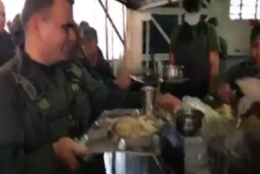 ¡VEA! Padrino López monta un show de comida abundante en un cuartel mientras los militares pasan hambre (+Video)