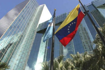 ¡PAÍS QUEBRADO! Consulado de Venezuela en Miami será desalojado por falta de pago