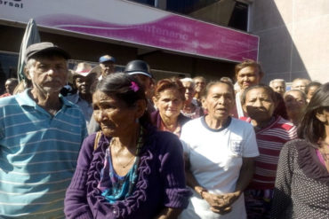 ¡OTRO PLAN FALLIDO! Este #20Mar se dio inicio al pago de pensión por terminal de número de cédula (abuelitos se quejaron con todo)