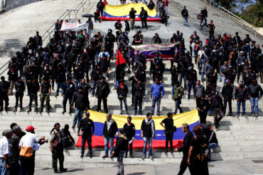 ¡SALIERON LOS SALVAJES! Colectivos armados dan juramento de defender la revolución «a punta de plomo»